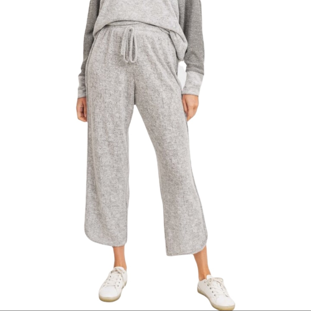 Heather Gray Soft Loungewear Set - Picture 3 of 11